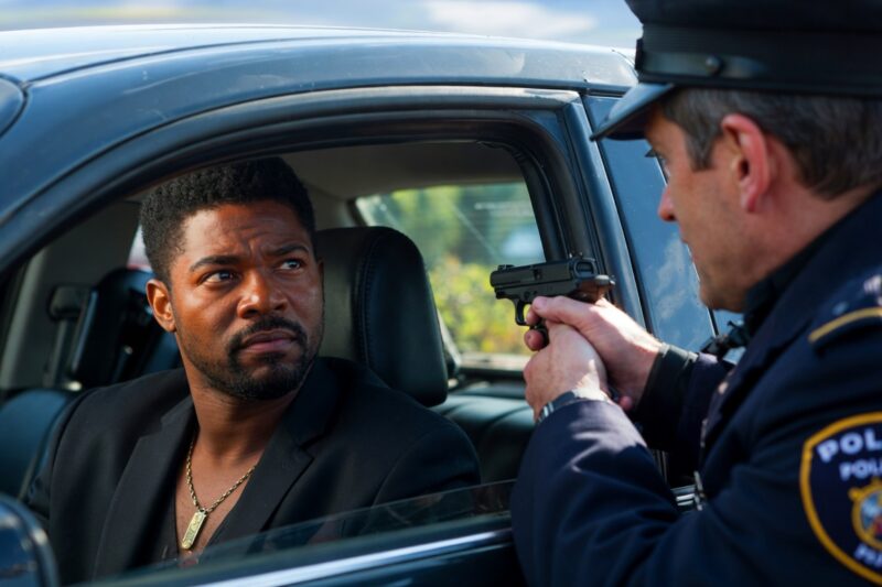 Cop Disrespects Black FBI Agent—2 Minutes Later, He’s the One in Handcuffs! 